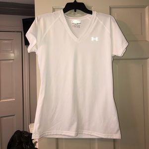 Under Amour Vneck tee